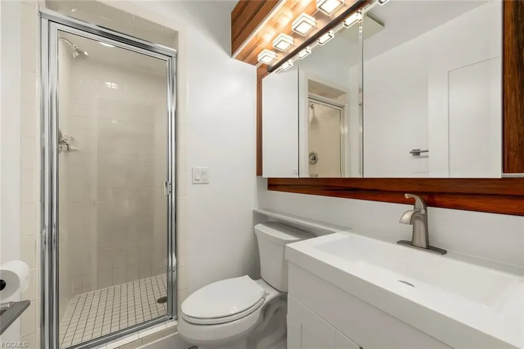 475 Whitehall Road Sanibel FL 33957