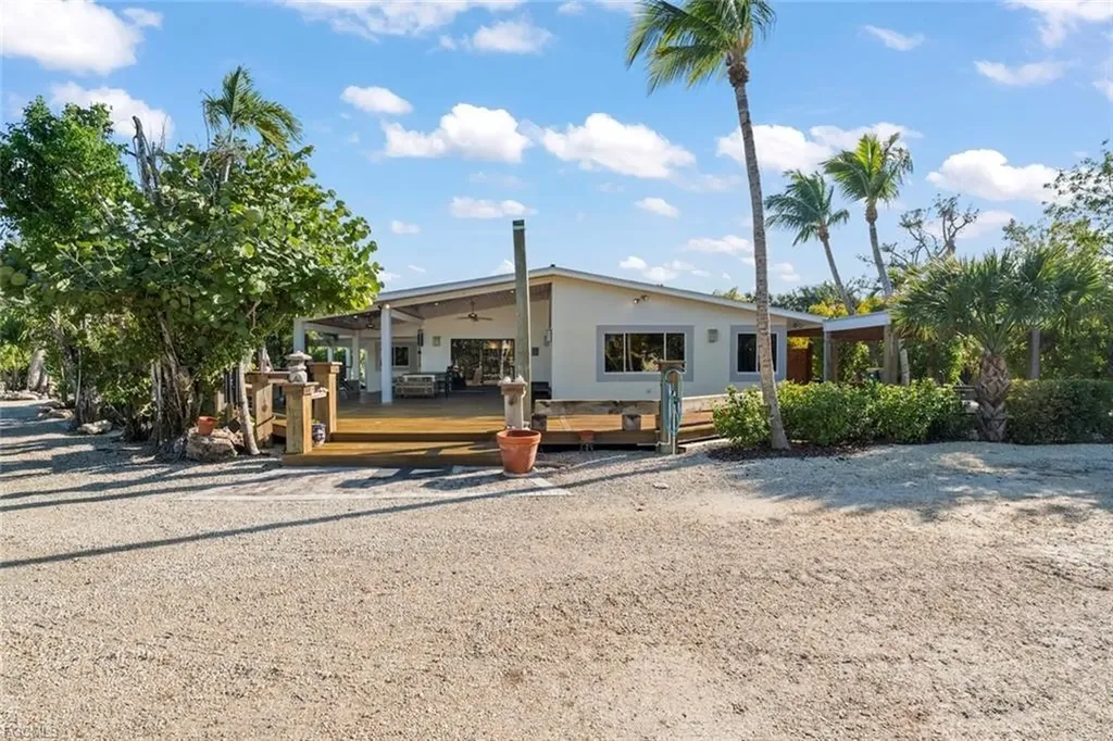 475 Whitehall Road Sanibel FL 33957
