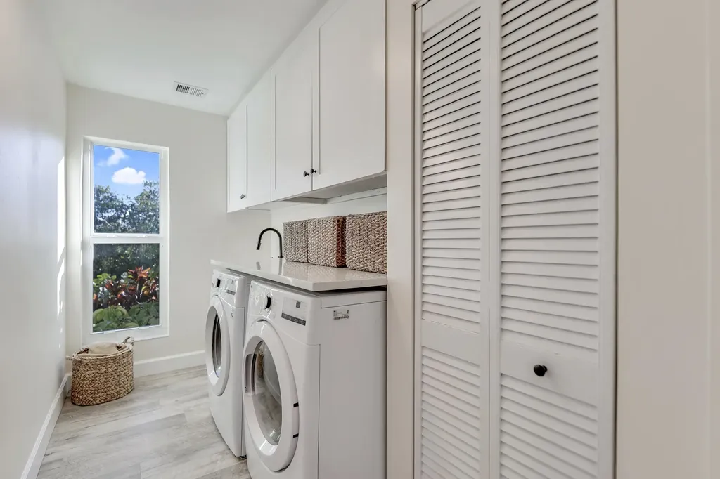 1450 Royal Poinciana Drive Sanibel FL 33957