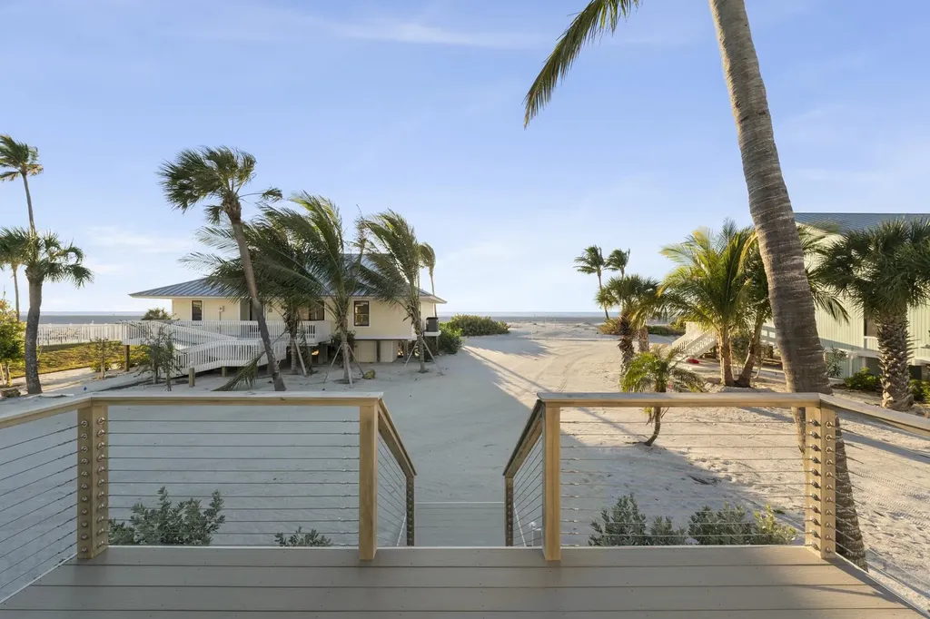 25 Beach Homes Captiva FL 33924