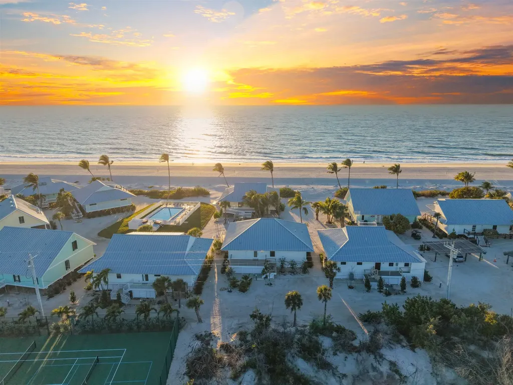 25 Beach Homes Captiva FL 33924