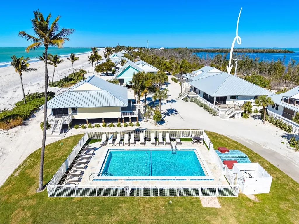 25 Beach Homes Captiva FL 33924