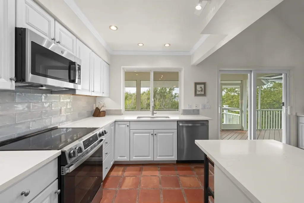 253 Daniel Drive Sanibel FL 33957