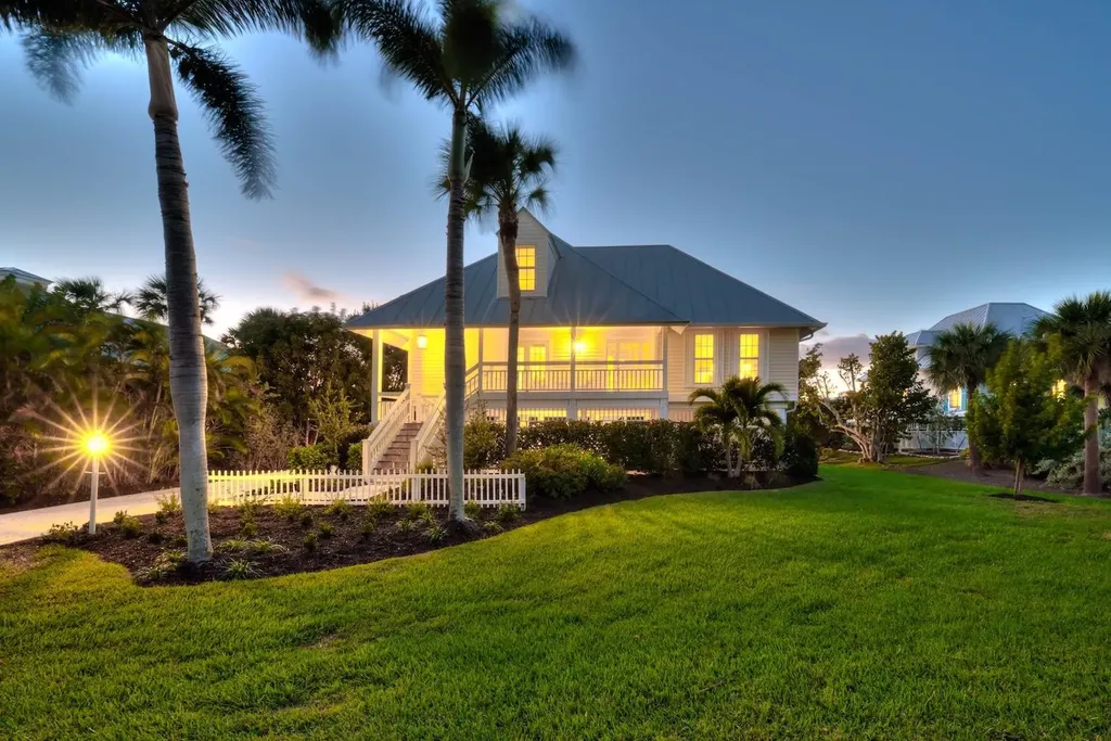 253 Daniel Drive Sanibel FL 33957
