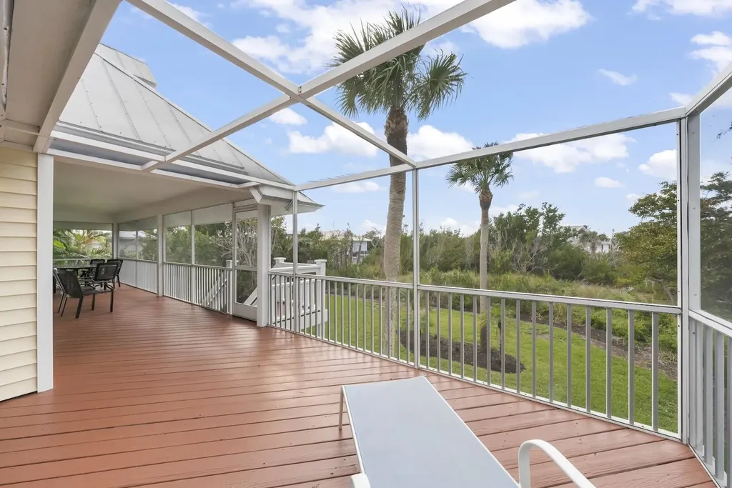 253 Daniel Drive Sanibel FL 33957