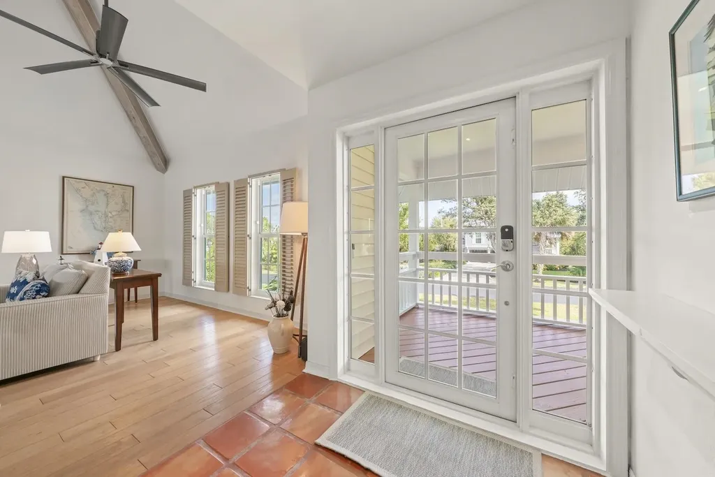 253 Daniel Drive Sanibel FL 33957