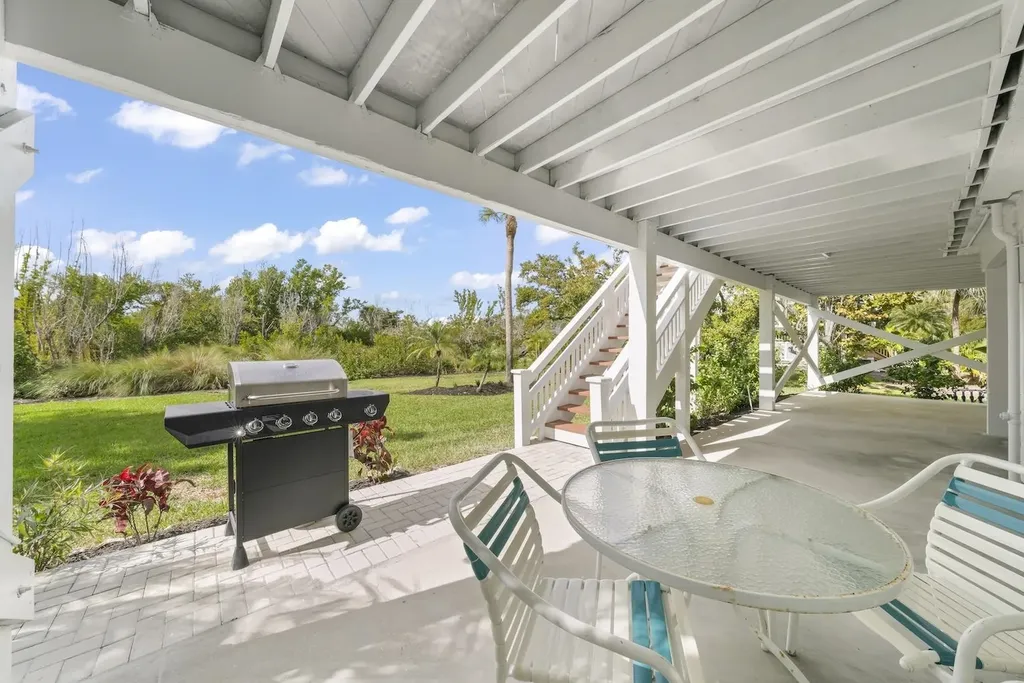 253 Daniel Drive Sanibel FL 33957