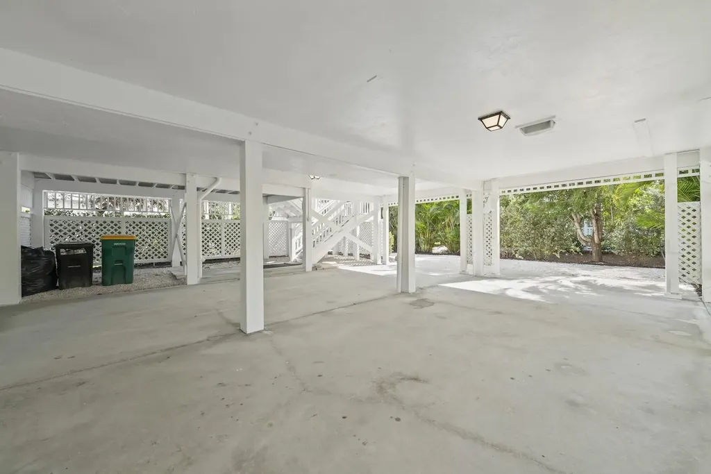 253 Daniel Drive Sanibel FL 33957