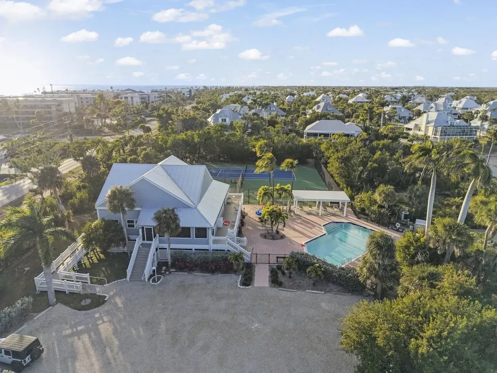 253 Daniel Drive Sanibel FL 33957