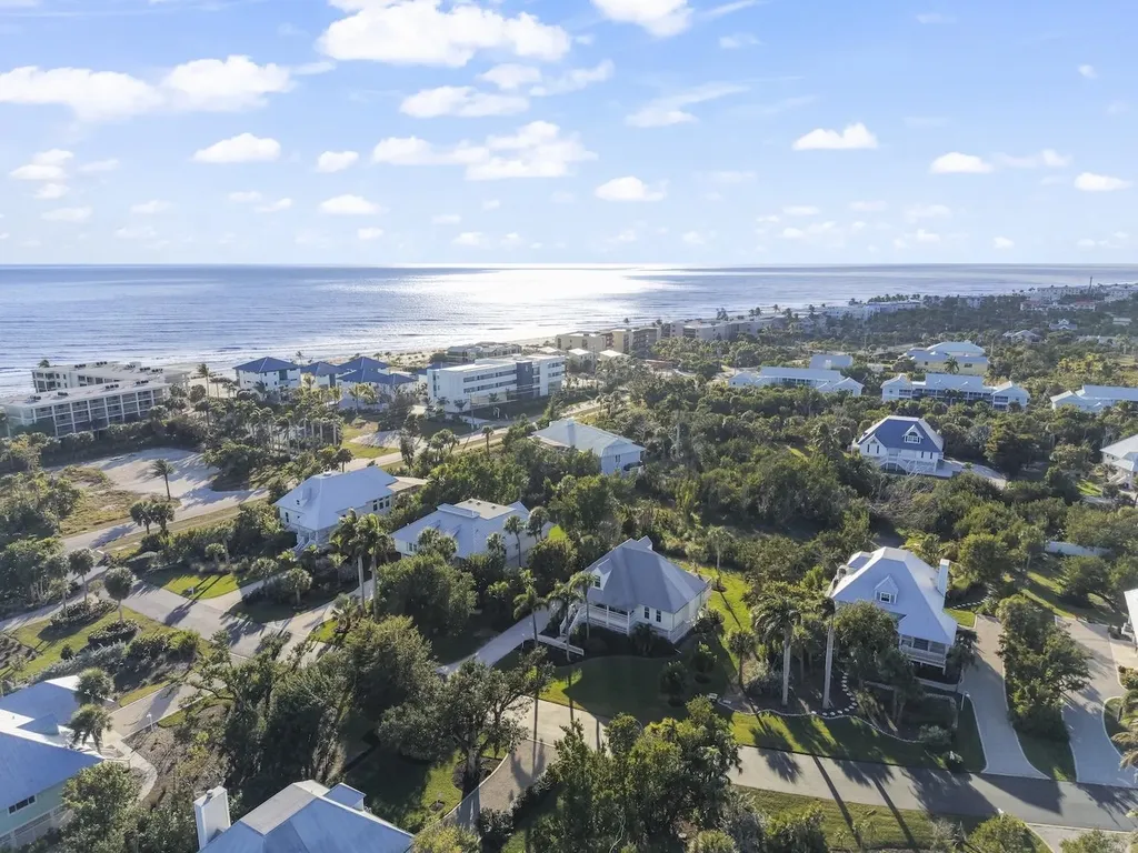 253 Daniel Drive Sanibel FL 33957