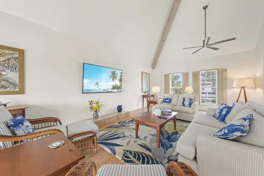 253 Daniel Drive Sanibel FL 33957