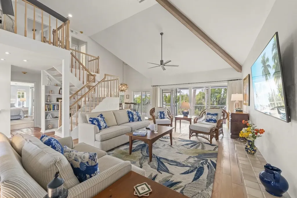 253 Daniel Drive Sanibel FL 33957
