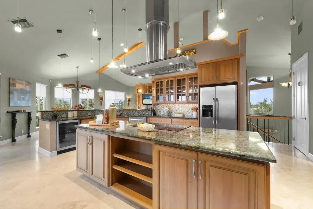 4353 Gulf Pines Drive Sanibel FL 33957