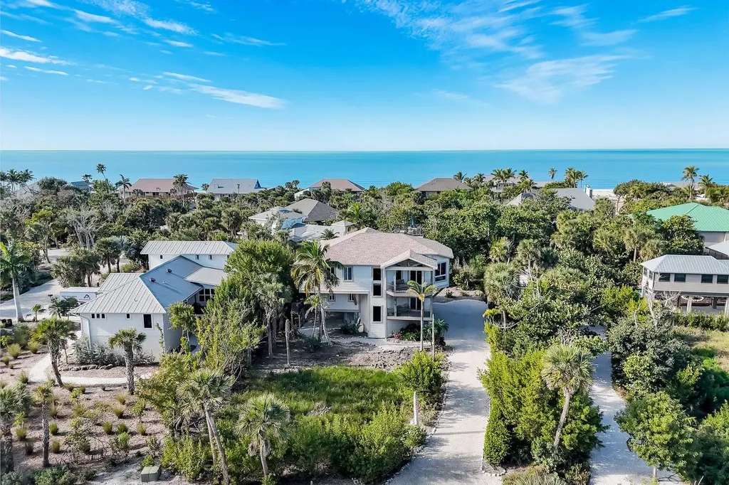 4353 Gulf Pines Drive Sanibel FL 33957