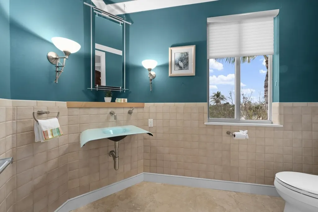 4353 Gulf Pines Drive Sanibel FL 33957