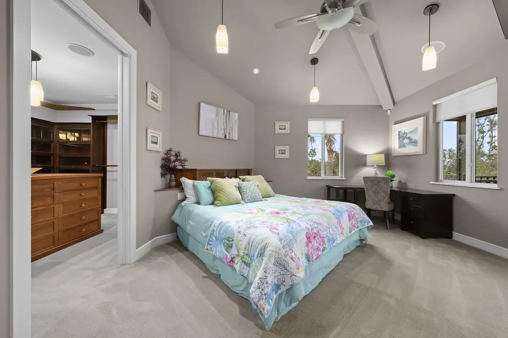 4353 Gulf Pines Drive Sanibel FL 33957