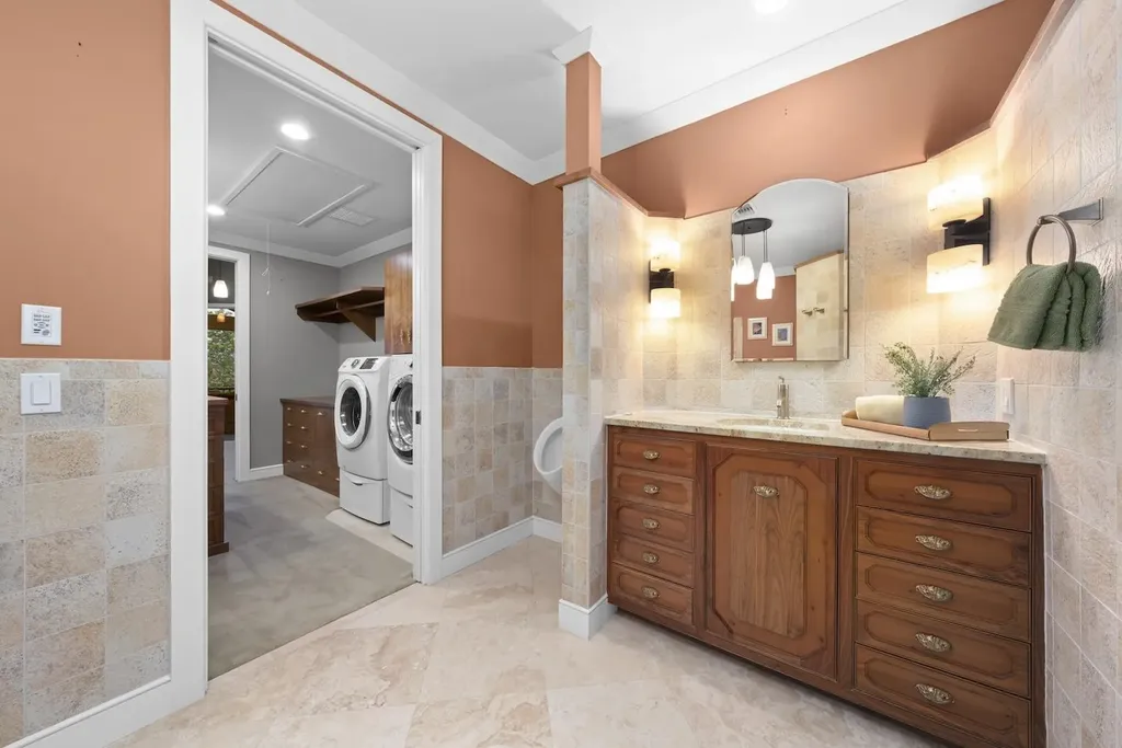 4353 Gulf Pines Drive Sanibel FL 33957
