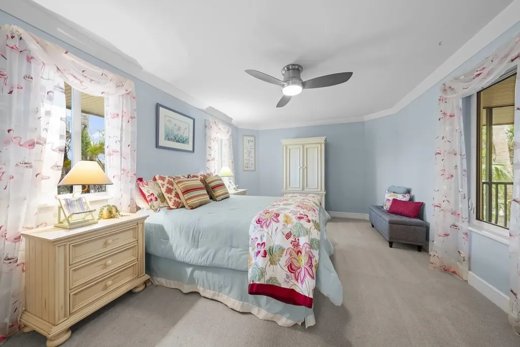 4353 Gulf Pines Drive Sanibel FL 33957