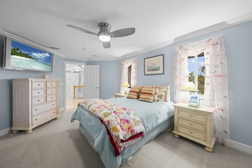 4353 Gulf Pines Drive Sanibel FL 33957