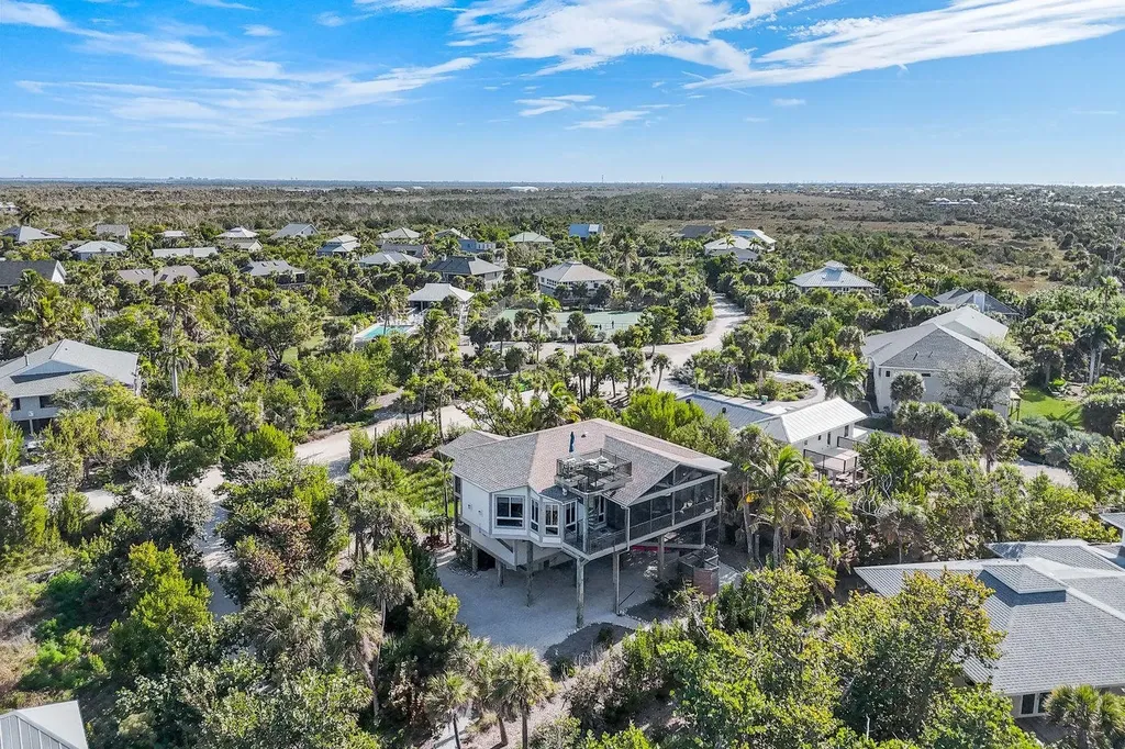 4353 Gulf Pines Drive Sanibel FL 33957