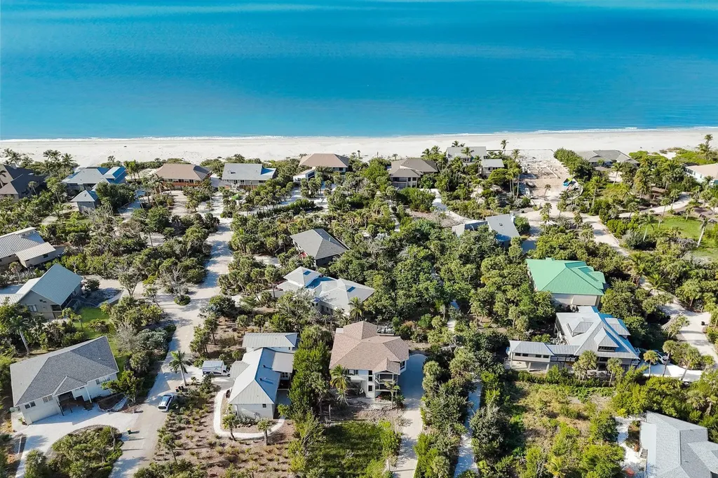 4353 Gulf Pines Drive Sanibel FL 33957