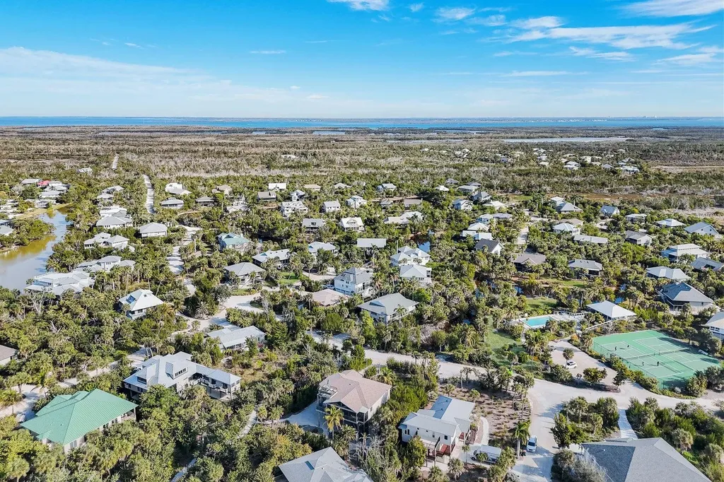 4353 Gulf Pines Drive Sanibel FL 33957