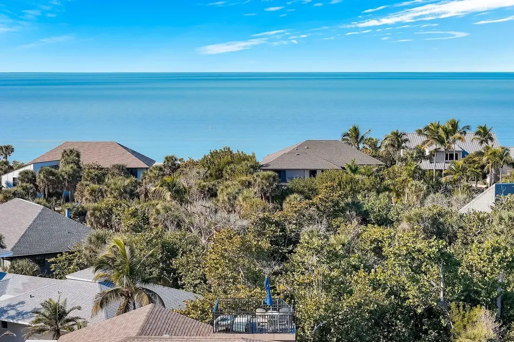 4353 Gulf Pines Drive Sanibel FL 33957