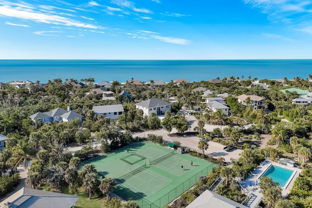 4353 Gulf Pines Drive Sanibel FL 33957
