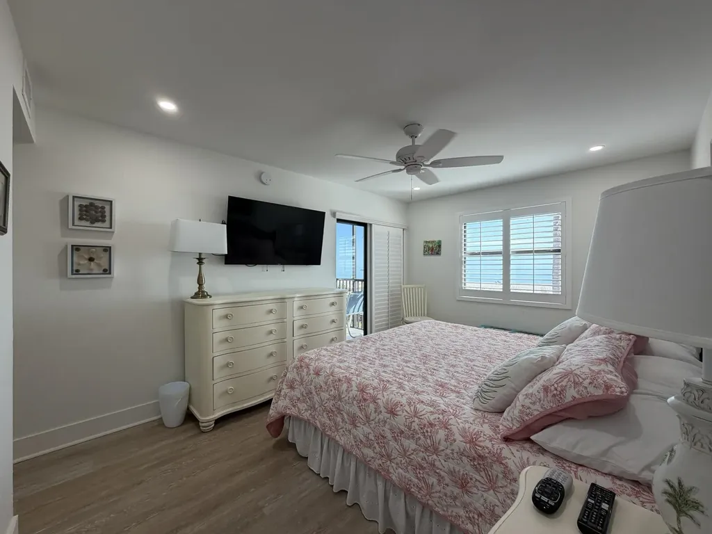 2230 Camino Del Mar Drive Sanibel FL 33957