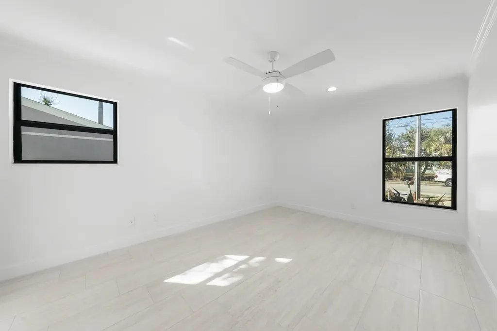 736 Donax Street Sanibel FL 33957