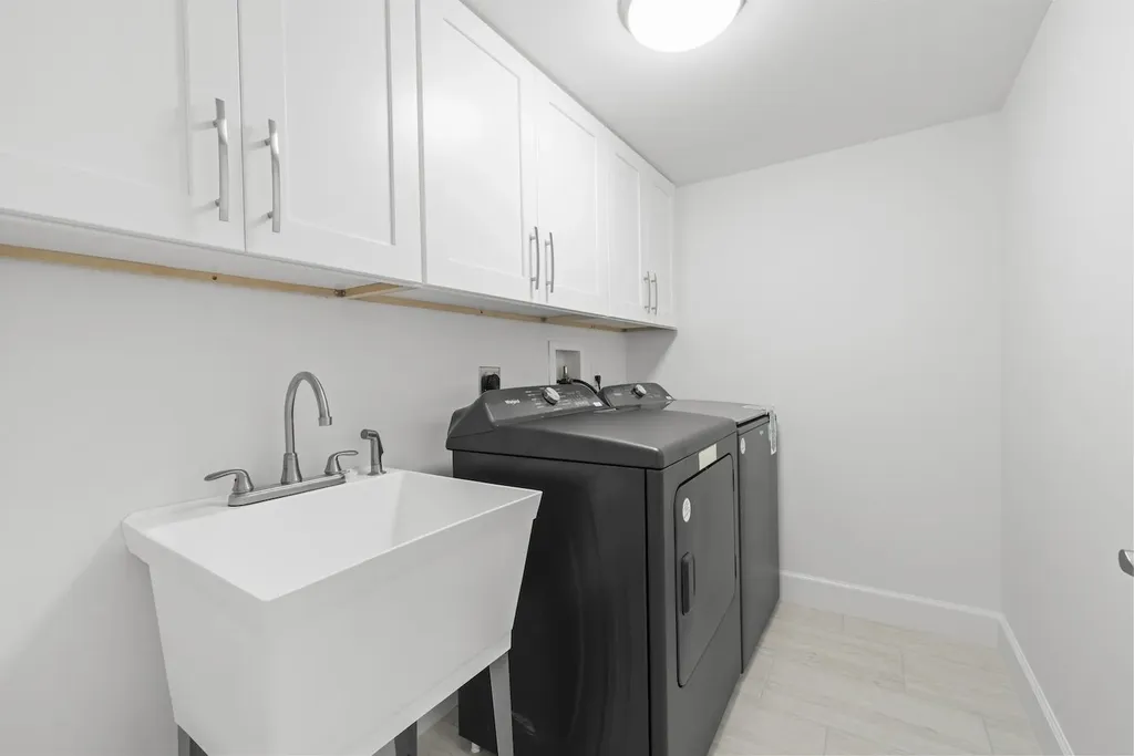 736 Donax Street Sanibel FL 33957