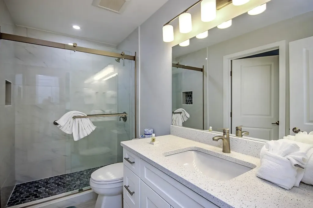 827 E Gulf Drive Sanibel FL 33957