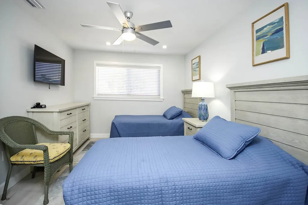 827 E Gulf Drive Sanibel FL 33957