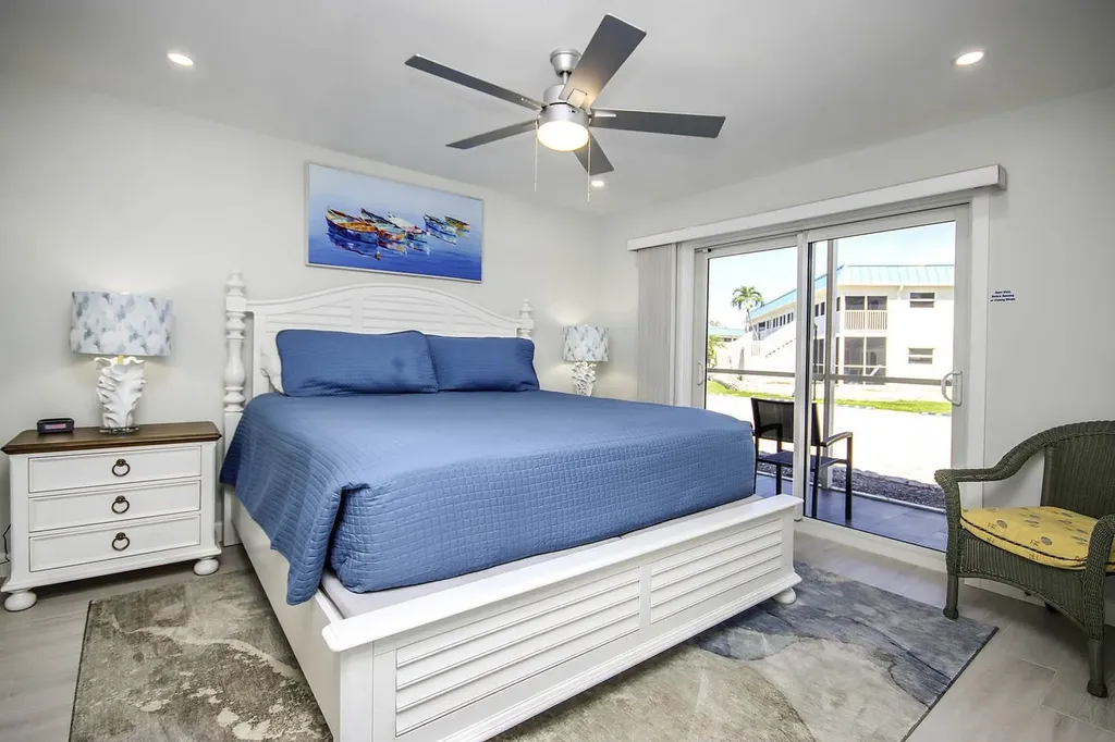 827 E Gulf Drive Sanibel FL 33957