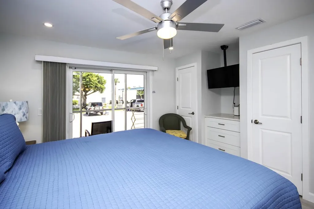 827 E Gulf Drive Sanibel FL 33957