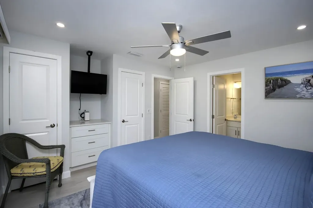 827 E Gulf Drive Sanibel FL 33957