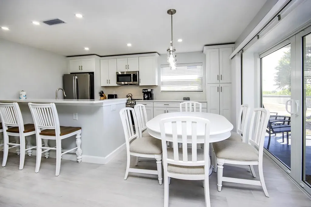 827 E Gulf Drive Sanibel FL 33957
