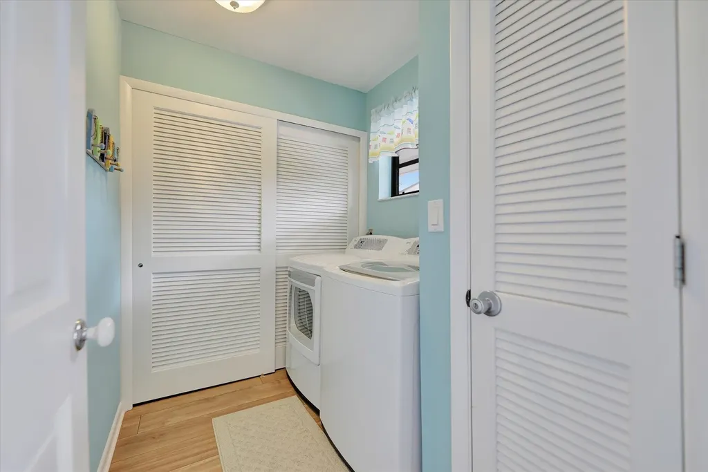 1241 Ferry Road Sanibel FL 33957