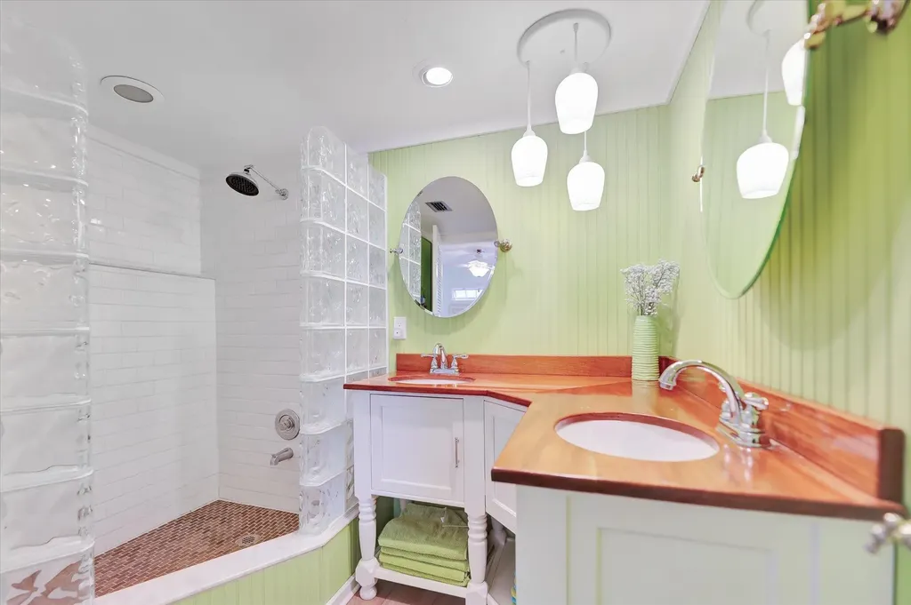 1241 Ferry Road Sanibel FL 33957