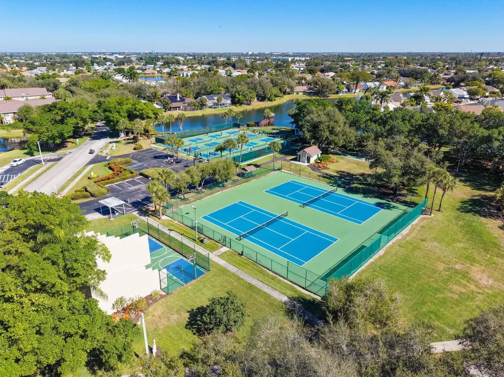 15068 Cloverdale Drive Fort Myers FL 33919