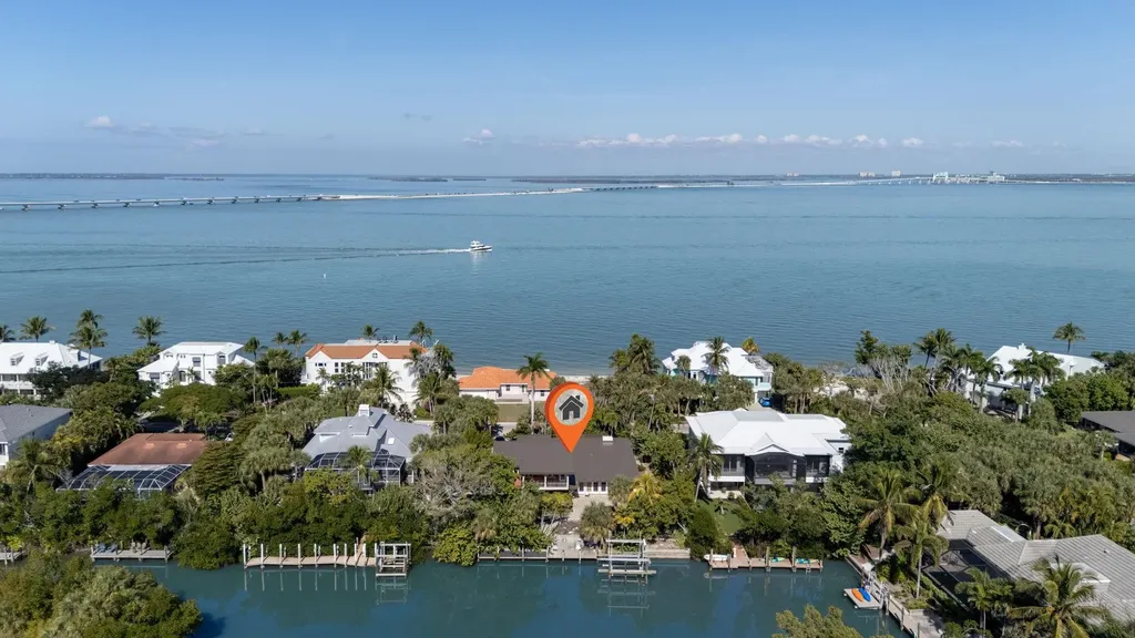 505 Lighthouse Way Sanibel FL 33957