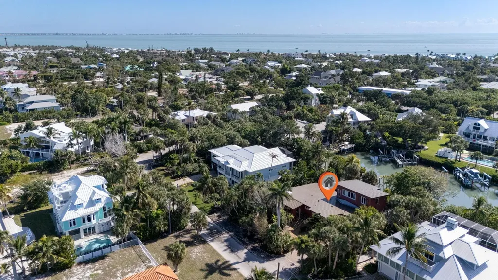 505 Lighthouse Way Sanibel FL 33957