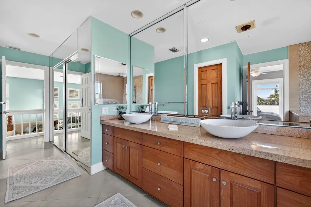 500 Kinzie Island Court Sanibel FL 33957