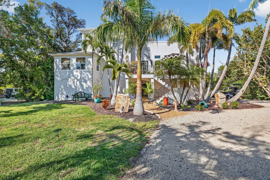 500 Kinzie Island Court Sanibel FL 33957