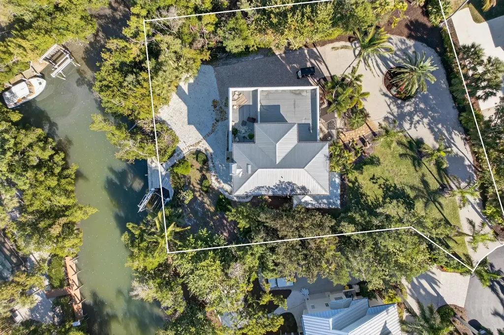500 Kinzie Island Court Sanibel FL 33957