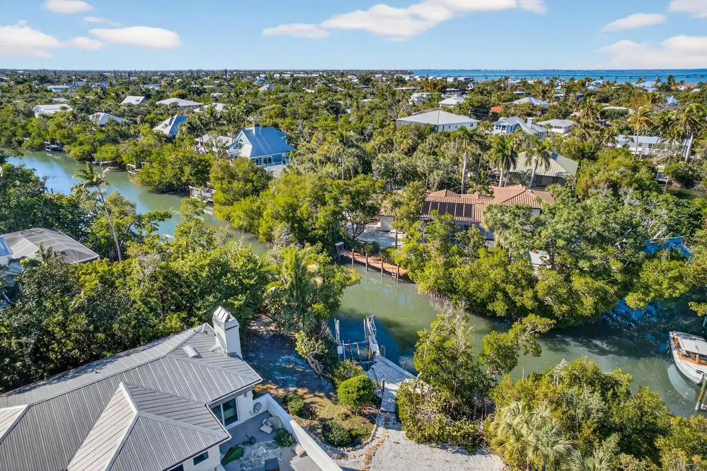 500 Kinzie Island Court Sanibel FL 33957
