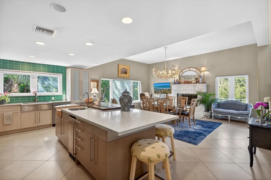 500 Kinzie Island Court Sanibel FL 33957