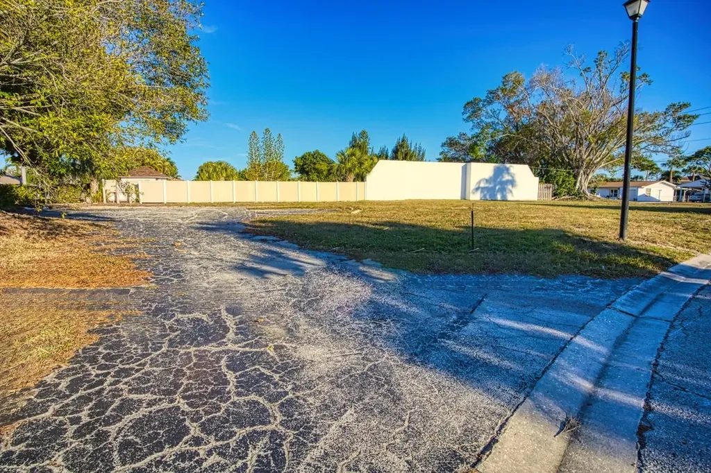 11780 Iona Road Fort Myers FL 33908