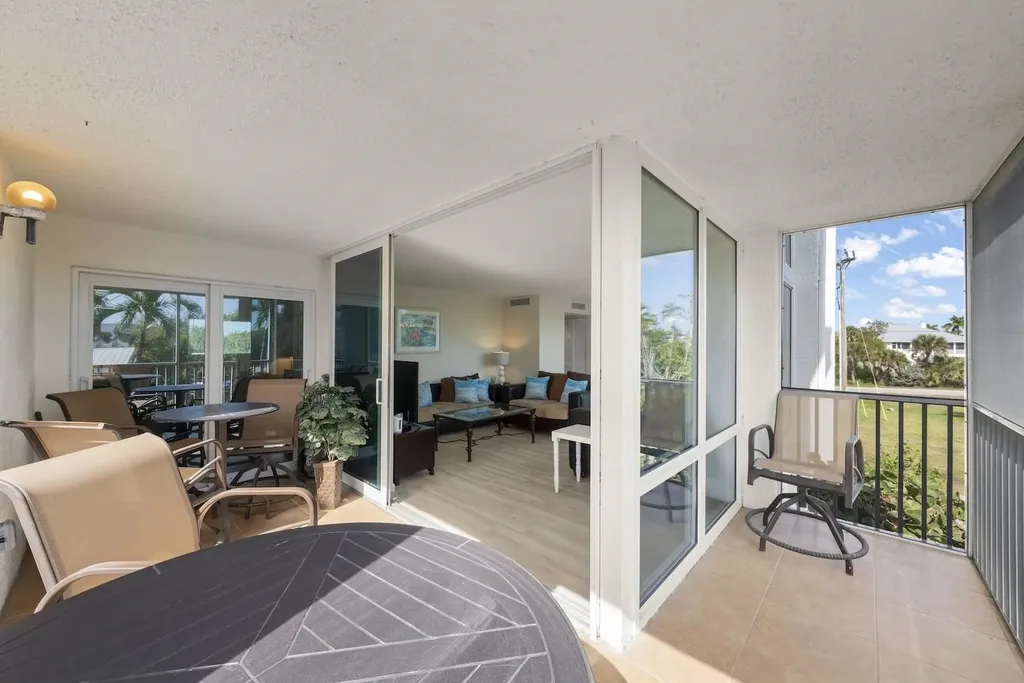 2265 W Gulf Drive Sanibel FL 33957