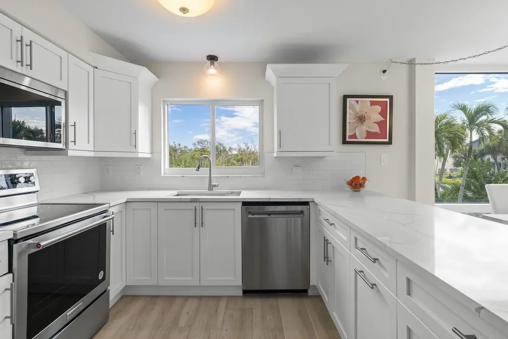 2265 W Gulf Drive Sanibel FL 33957